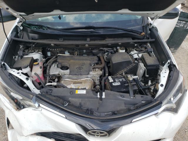 Photo 6 VIN: 2T3ZFREVXHW404705 - TOYOTA RAV4 LE 