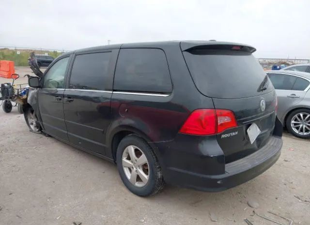 Photo 2 VIN: 2V4RW3D10AR159107 - VOLKSWAGEN ROUTAN 