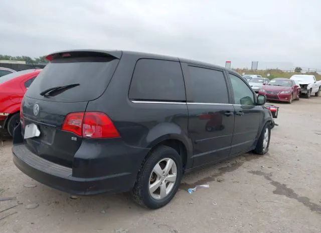 Photo 3 VIN: 2V4RW3D10AR159107 - VOLKSWAGEN ROUTAN 