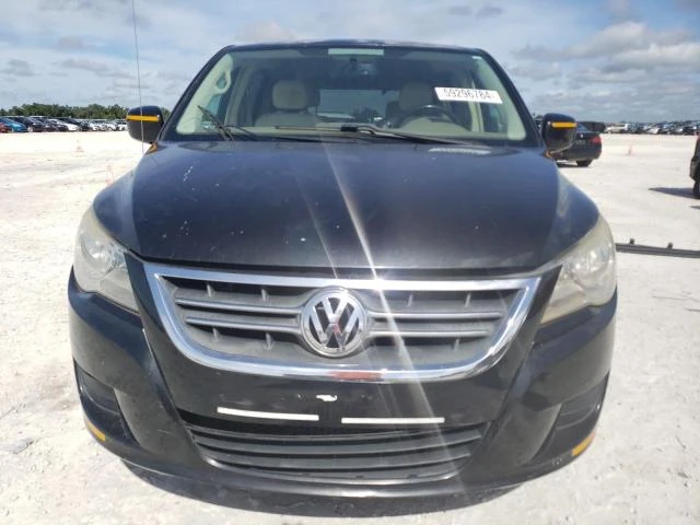 Photo 4 VIN: 2V4RW3D10AR159186 - VOLKSWAGEN ROUTAN SE 