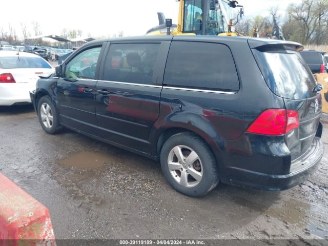 Photo 2 VIN: 2V4RW3D10AR159222 - VOLKSWAGEN ROUTAN 