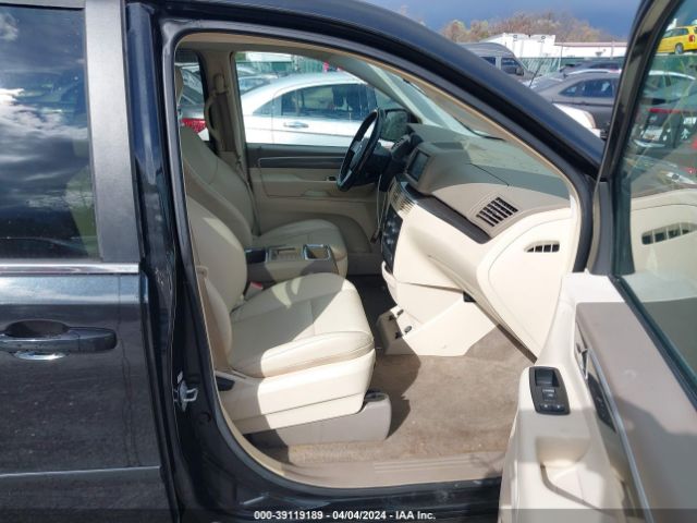 Photo 4 VIN: 2V4RW3D10AR159222 - VOLKSWAGEN ROUTAN 