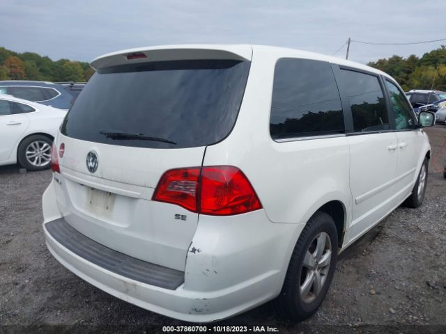 Photo 3 VIN: 2V4RW3D10AR242567 - VOLKSWAGEN ROUTAN 