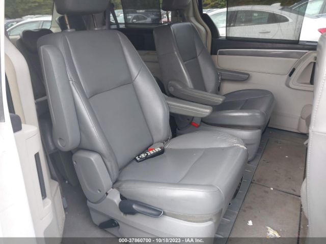 Photo 7 VIN: 2V4RW3D10AR242567 - VOLKSWAGEN ROUTAN 