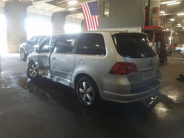 Photo 2 VIN: 2V4RW3D10AR259093 - VOLKSWAGEN ROUTAN SE 