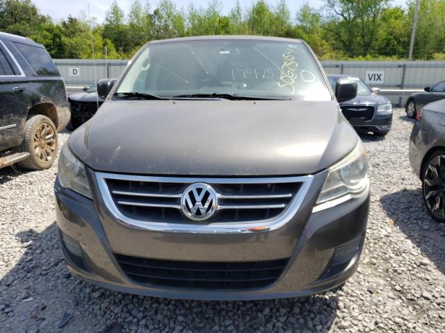 Photo 4 VIN: 2V4RW3D10AR393229 - VOLKSWAGEN ROUTAN 