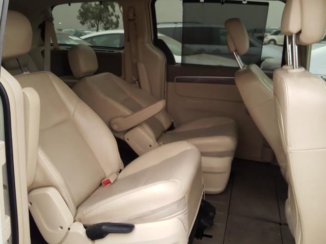 Photo 5 VIN: 2V4RW3D10AR407470 - VOLKSWAGEN ROUTAN SE 