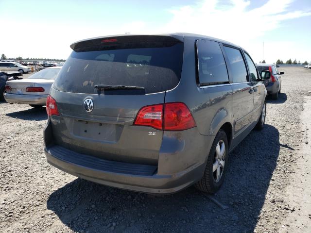 Photo 3 VIN: 2V4RW3D11AR189944 - VOLKSWAGEN ROUTAN SE 