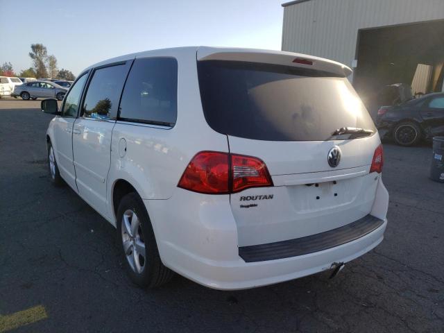 Photo 2 VIN: 2V4RW3D11AR202420 - VOLKSWAGEN ROUTAN SE 