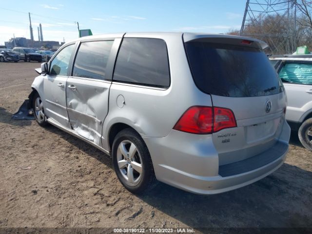 Photo 2 VIN: 2V4RW3D11AR209237 - VOLKSWAGEN ROUTAN 