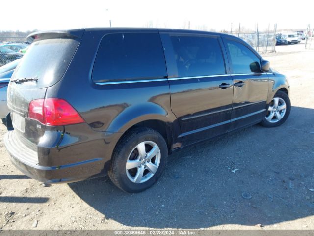 Photo 3 VIN: 2V4RW3D11AR227298 - VOLKSWAGEN ROUTAN 