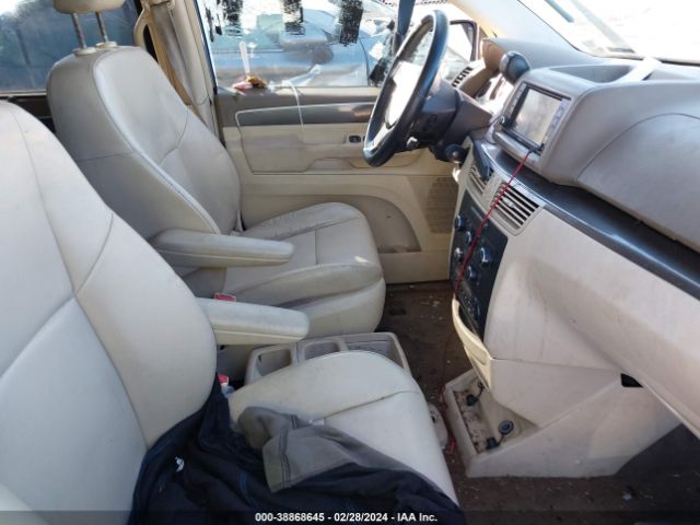 Photo 4 VIN: 2V4RW3D11AR227298 - VOLKSWAGEN ROUTAN 