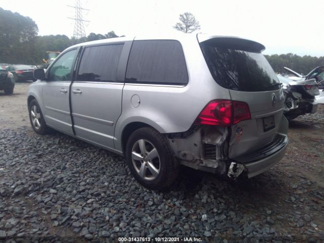 Photo 2 VIN: 2V4RW3D11AR354150 - VOLKSWAGEN ROUTAN 