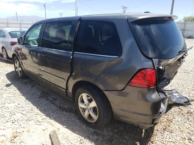 Photo 2 VIN: 2V4RW3D11AR388587 - VOLKSWAGEN ROUTAN SE 