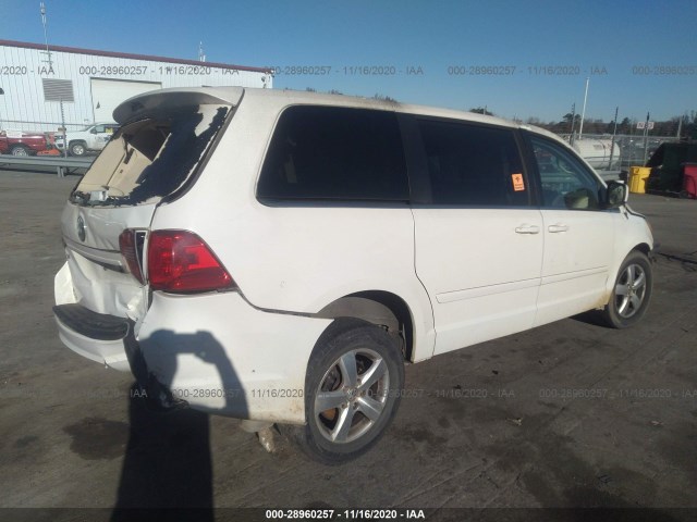 Photo 3 VIN: 2V4RW3D12AR167211 - VOLKSWAGEN ROUTAN 