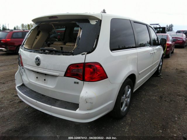 Photo 3 VIN: 2V4RW3D12AR184588 - VOLKSWAGEN ROUTAN 