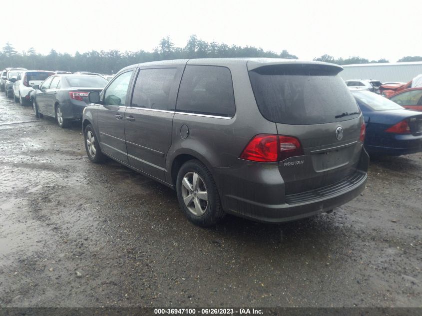 Photo 2 VIN: 2V4RW3D12AR231294 - VOLKSWAGEN ROUTAN 