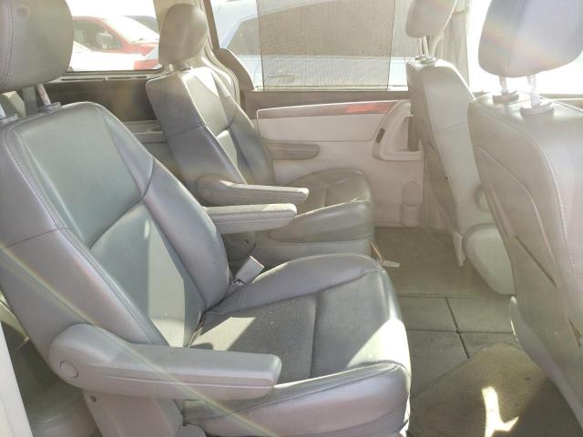 Photo 5 VIN: 2V4RW3D12AR236804 - VOLKSWAGEN ROUTAN SE 