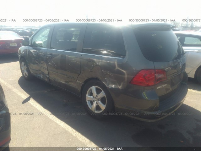 Photo 2 VIN: 2V4RW3D12AR237001 - VOLKSWAGEN ROUTAN 