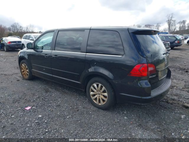 Photo 2 VIN: 2V4RW3D12AR272220 - VOLKSWAGEN ROUTAN 