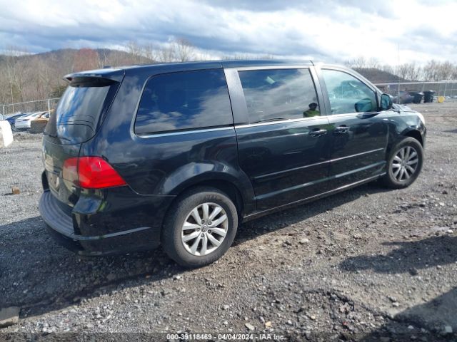 Photo 3 VIN: 2V4RW3D12AR272220 - VOLKSWAGEN ROUTAN 