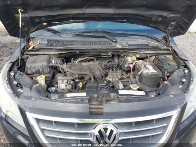 Photo 9 VIN: 2V4RW3D12AR272220 - VOLKSWAGEN ROUTAN 