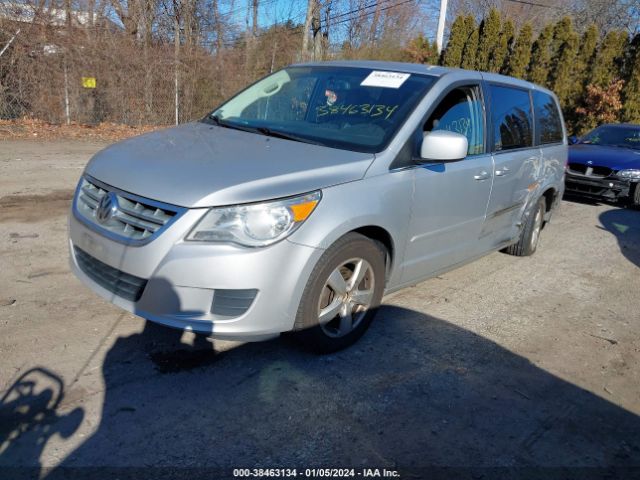 Photo 1 VIN: 2V4RW3D12AR272542 - VOLKSWAGEN ROUTAN 