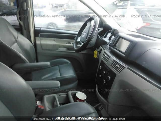 Photo 4 VIN: 2V4RW3D12AR281743 - VOLKSWAGEN ROUTAN 