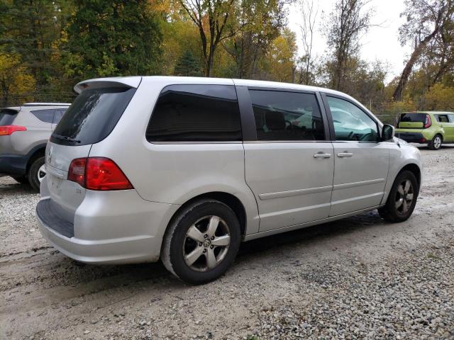 Photo 2 VIN: 2V4RW3D12AR294735 - VOLKSWAGEN ROUTAN SE 