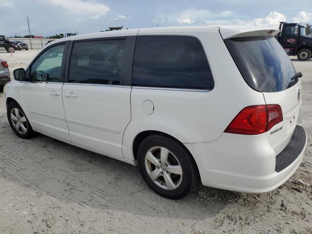 Photo 1 VIN: 2V4RW3D12AR295223 - VOLKSWAGEN ROUTAN SE 