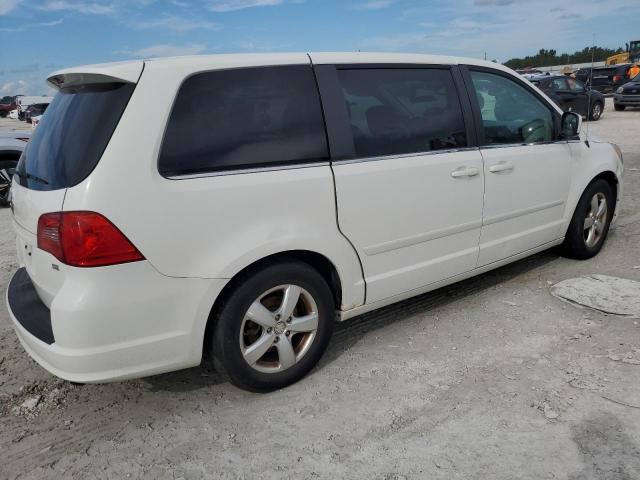 Photo 2 VIN: 2V4RW3D12AR295223 - VOLKSWAGEN ROUTAN SE 