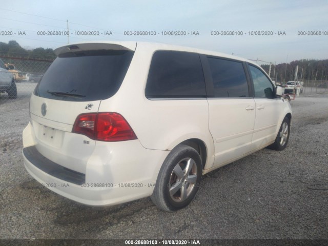 Photo 3 VIN: 2V4RW3D12AR424478 - VOLKSWAGEN ROUTAN 