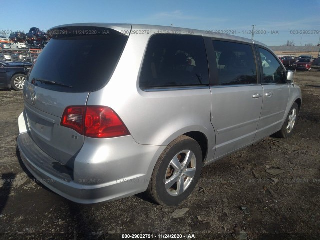 Photo 3 VIN: 2V4RW3D13AR186706 - VOLKSWAGEN ROUTAN 