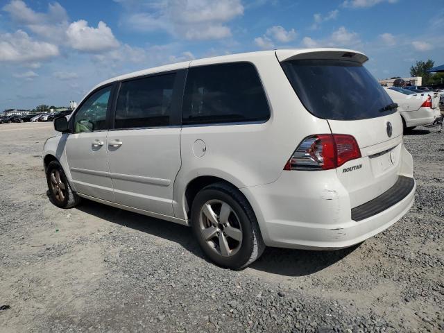 Photo 1 VIN: 2V4RW3D13AR209319 - VOLKSWAGEN ROUTAN SE 