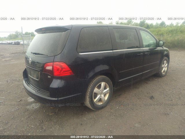 Photo 3 VIN: 2V4RW3D13AR272565 - VOLKSWAGEN ROUTAN 