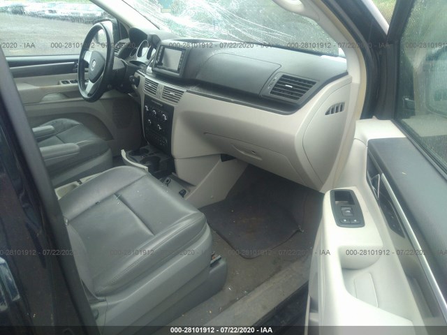 Photo 4 VIN: 2V4RW3D13AR272565 - VOLKSWAGEN ROUTAN 