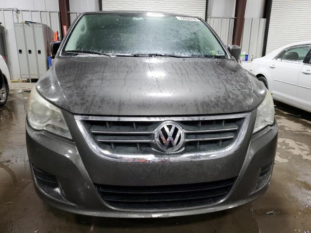 Photo 4 VIN: 2V4RW3D13AR294789 - VOLKSWAGEN ROUTAN SE 