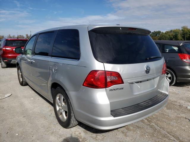 Photo 2 VIN: 2V4RW3D13AR306195 - VOLKSWAGEN ROUTAN SE 