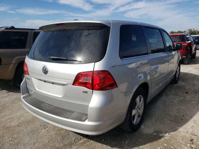 Photo 3 VIN: 2V4RW3D13AR306195 - VOLKSWAGEN ROUTAN SE 