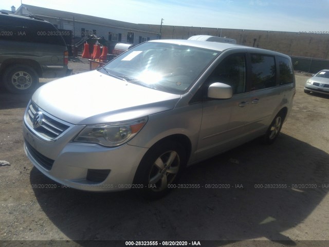 Photo 1 VIN: 2V4RW3D13AR407463 - VOLKSWAGEN ROUTAN 