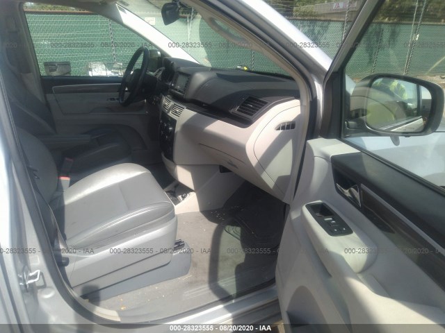 Photo 4 VIN: 2V4RW3D13AR407463 - VOLKSWAGEN ROUTAN 