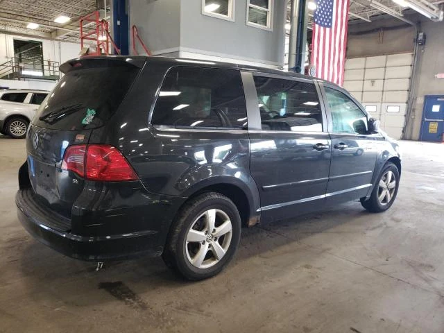 Photo 2 VIN: 2V4RW3D13AR407690 - VOLKSWAGEN ROUTAN SE 