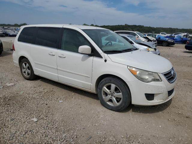 Photo 3 VIN: 2V4RW3D14AR174287 - VOLKSWAGEN ROUTAN SE 