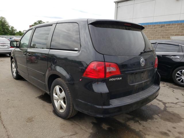 Photo 2 VIN: 2V4RW3D14AR186553 - VOLKSWAGEN ROUTAN SE 