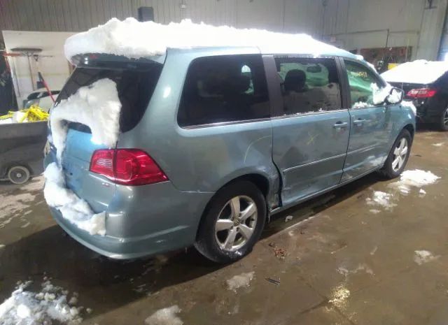 Photo 3 VIN: 2V4RW3D14AR236822 - VOLKSWAGEN ROUTAN 