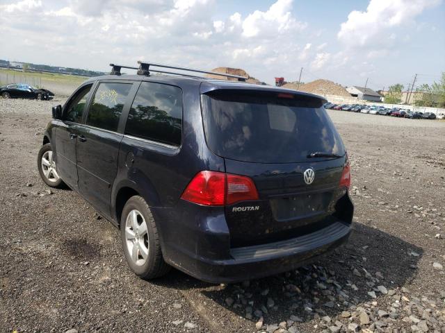 Photo 2 VIN: 2V4RW3D14AR305928 - VOLKSWAGEN ROUTAN SE 