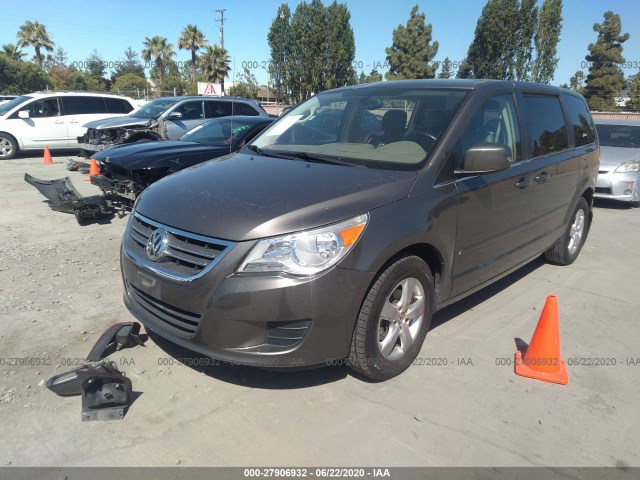 Photo 1 VIN: 2V4RW3D14AR324995 - VOLKSWAGEN ROUTAN 