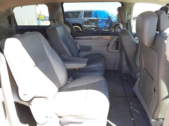 Photo 5 VIN: 2V4RW3D14AR333079 - VOLKSWAGEN ROUTAN SE 