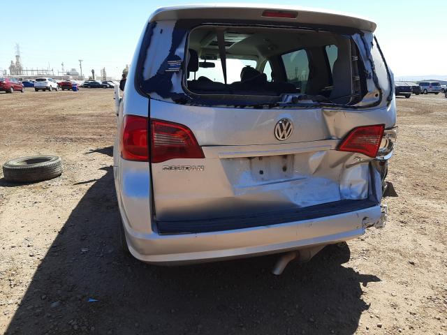 Photo 8 VIN: 2V4RW3D14AR333079 - VOLKSWAGEN ROUTAN SE 