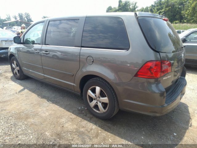 Photo 2 VIN: 2V4RW3D14AR393217 - VOLKSWAGEN ROUTAN 